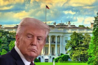 White House drops warning sign as shutdown talks go nowhere
